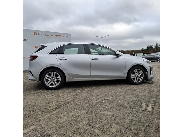 Personenauto, kia, ceed - afbeelding 34 van  45
