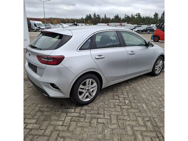 Personenauto, kia, ceed - afbeelding 41 van  45