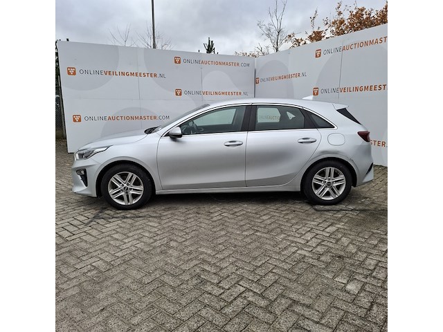Personenauto, kia, ceed - afbeelding 43 van  45