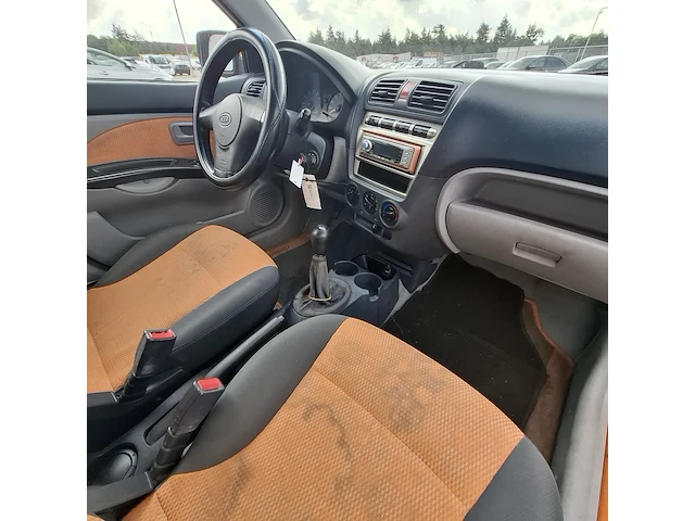 Personenauto kia, picanto 1.0 ex sport, bouwjaar 2005 - afbeelding 32 van  61