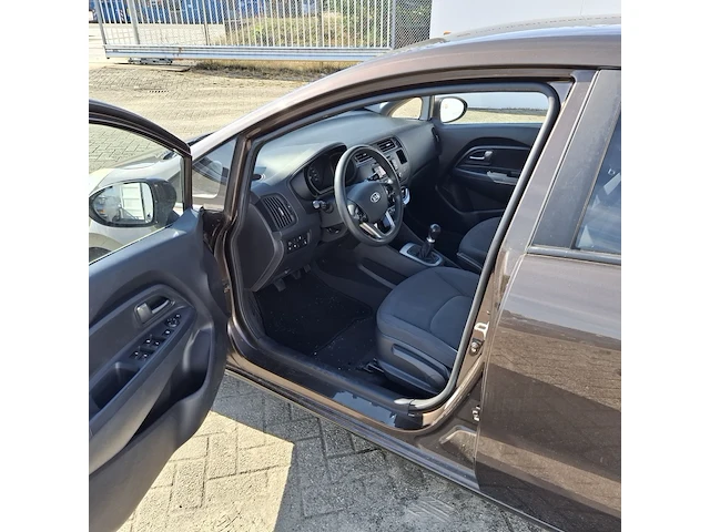 Personenauto kia, rio 1.2 cvvt, bruin, bouwjaar 2012 - afbeelding 34 van  35