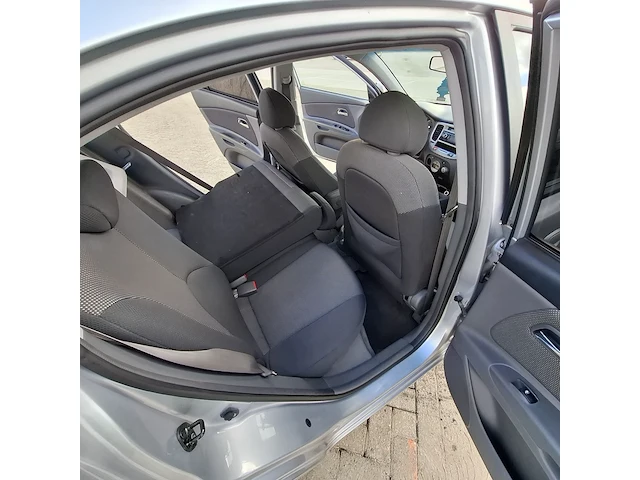 Personenauto kia, rio 1.6 cvvt x-ecutive, grijs, bouwjaar 2006 - afbeelding 20 van  49