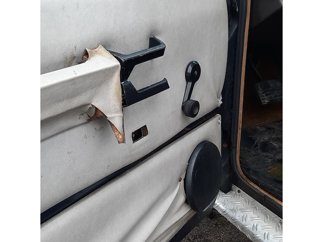 Personenauto land rover, range rover 3.5 v8, wit, bouwjaar 1978 - afbeelding 29 van  44