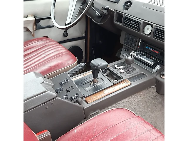 Personenauto land rover, range rover 3.5 v8, wit, bouwjaar 1978 - afbeelding 37 van  44