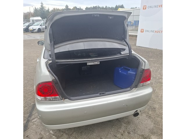 Personenauto lexus, is 200, bouwjaar 2004 - afbeelding 19 van  38