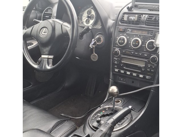 Personenauto lexus, is 200, bouwjaar 2004 - afbeelding 24 van  38