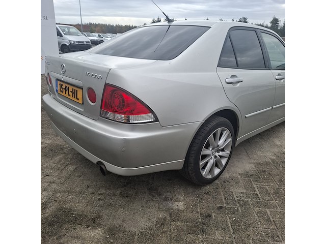 Personenauto lexus, is 200, bouwjaar 2004 - afbeelding 34 van  38