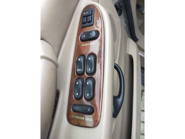 Personenauto lincoln, navigator 4 wd, grijs, bouwjaar 1999 - afbeelding 7 van  11