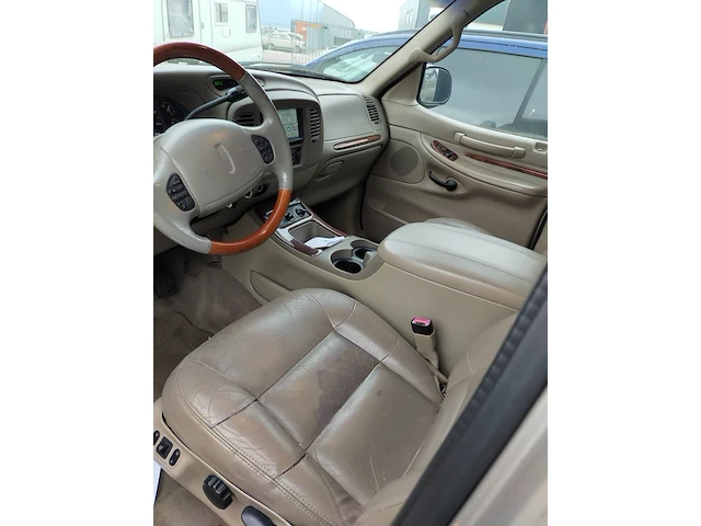 Personenauto lincoln, navigator 4 wd, grijs, bouwjaar 1999 - afbeelding 8 van  11