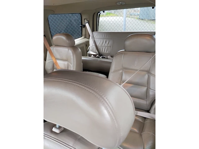 Personenauto lincoln, navigator 4 wd, grijs, bouwjaar 1999 - afbeelding 11 van  11