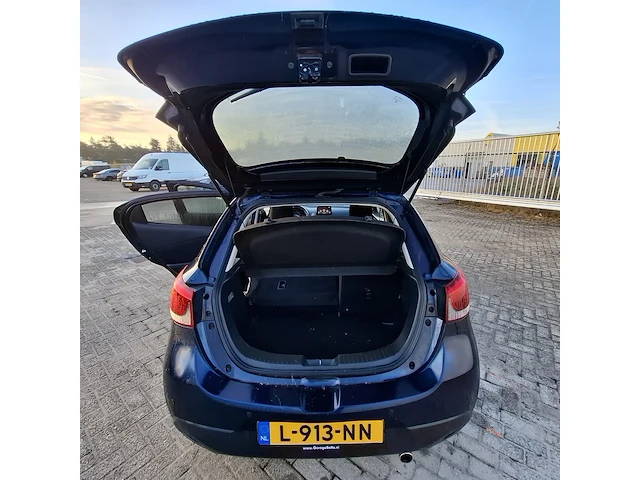 Personenauto mazda, 2 1.5 skyactiv-g, blauw, bouwjaar 2018 - afbeelding 18 van  49