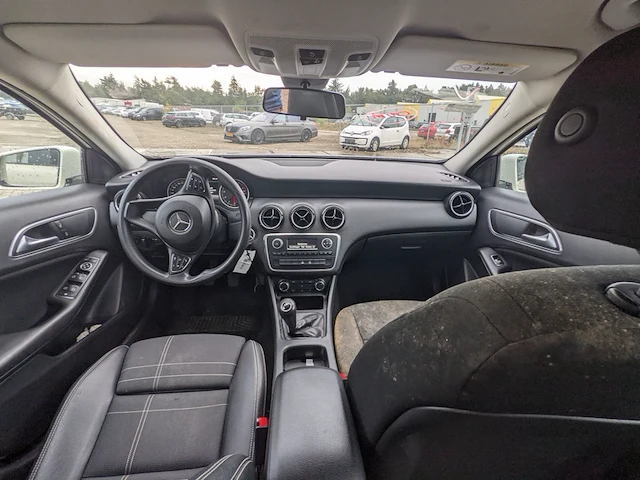 Personenauto mercedes-benz, a-klasse 160, wit, bouwjaar 2016 - afbeelding 4 van  54