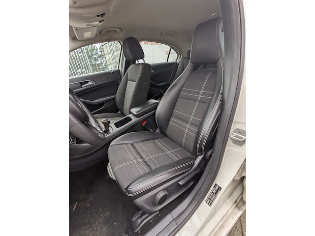 Personenauto mercedes-benz, a-klasse 160, wit, bouwjaar 2016 - afbeelding 18 van  54