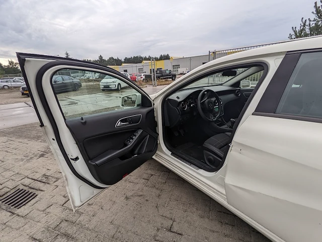 Personenauto mercedes-benz, a-klasse 160, wit, bouwjaar 2016 - afbeelding 54 van  54