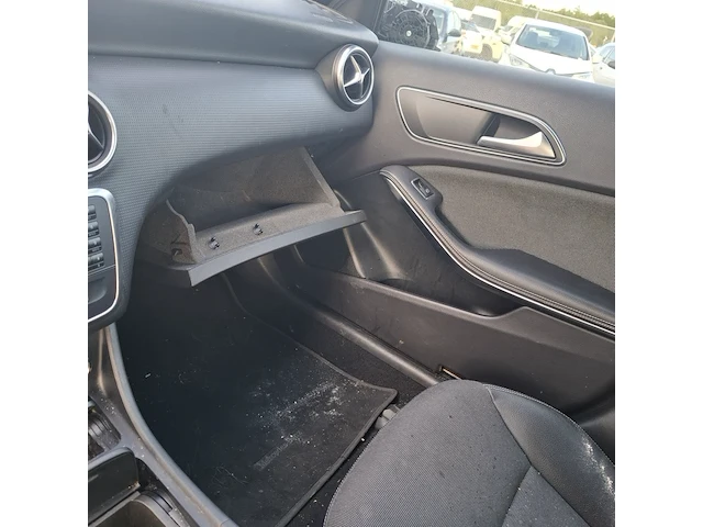 Personenauto, mercedes-benz, a-klasse 180 cdi ambition, 2013 - afbeelding 18 van  61