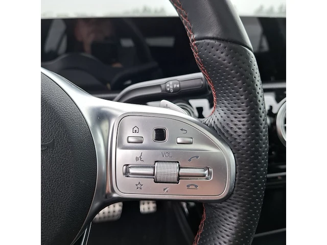 Personenauto mercedes-benz, a-klasse 180, zwart, bouwjaar 2019 - afbeelding 11 van  46