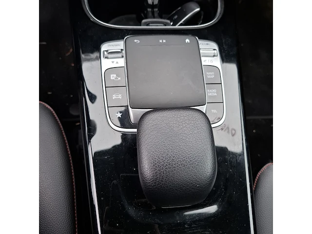 Personenauto mercedes-benz, a-klasse 180, zwart, bouwjaar 2019 - afbeelding 18 van  46