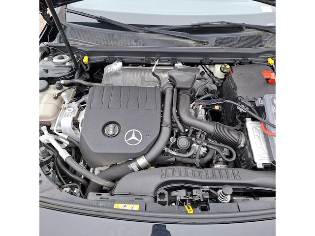 Personenauto mercedes-benz, a-klasse 180, zwart, bouwjaar 2019 - afbeelding 31 van  46