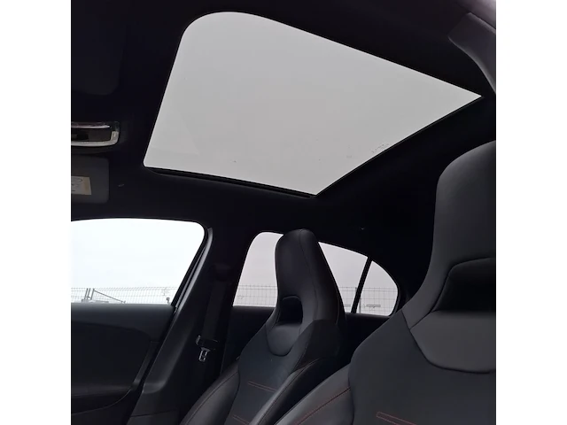 Personenauto mercedes-benz, a-klasse 180, zwart, bouwjaar 2019 - afbeelding 36 van  46