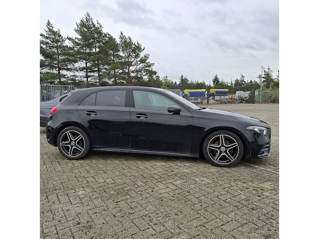 Personenauto mercedes-benz, a-klasse 180, zwart, bouwjaar 2019 - afbeelding 34 van  46