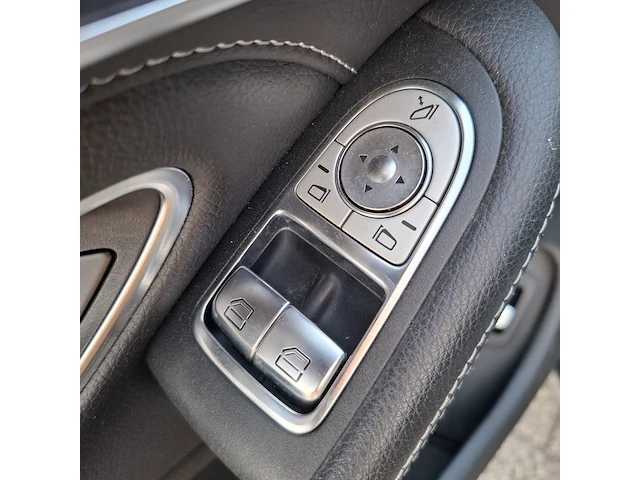 Personenauto mercedes-benz, amg c 63 v8 biturbo - afbeelding 22 van  45