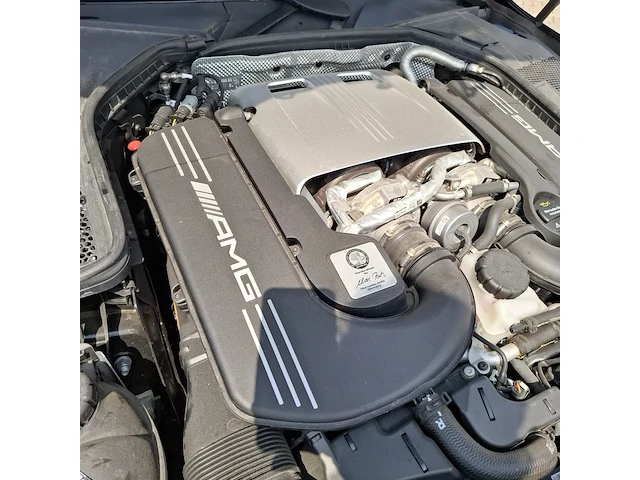 Personenauto mercedes-benz, amg c 63 v8 biturbo - afbeelding 36 van  45
