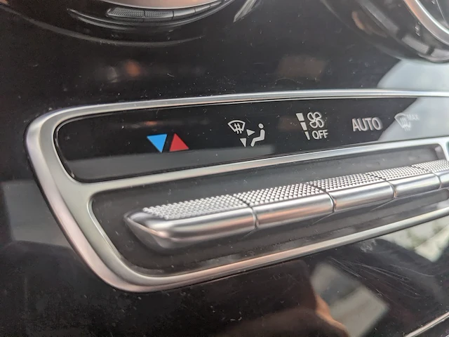 Personenauto mercedes-benz, amg glc 43 4matic premium plus, zwart, bouwjaar 2020 - afbeelding 33 van  72
