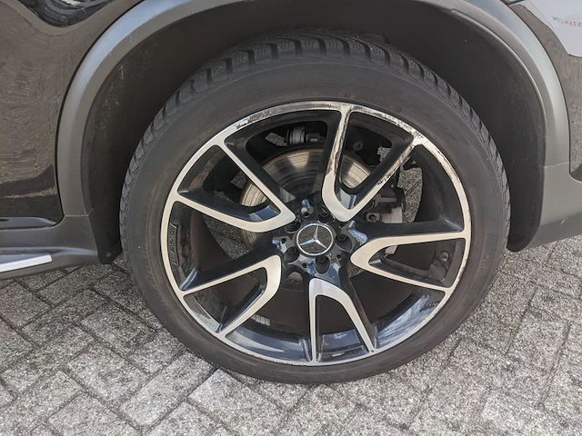 Personenauto mercedes-benz, amg glc 43 4matic premium plus, zwart, bouwjaar 2020 - afbeelding 58 van  72