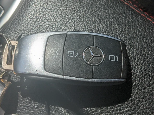 Personenauto mercedes-benz, amg glc 43 4matic premium plus, zwart, bouwjaar 2020 - afbeelding 68 van  72