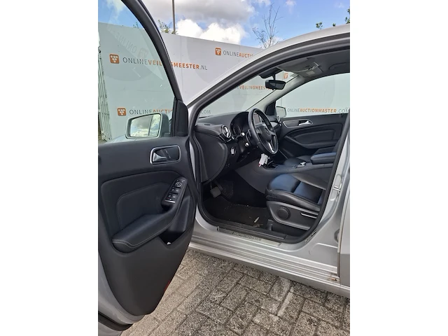 Personenauto mercedes-benz, b-klasse 180 ambition, bouwjaar 2013 - afbeelding 7 van  29
