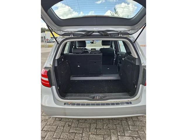 Personenauto mercedes-benz, b-klasse 180 ambition, bouwjaar 2013 - afbeelding 22 van  29