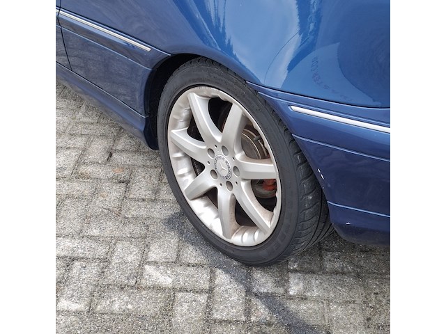 Personenauto mercedes-benz, c-klasse 200, bouwjaar 2004 - afbeelding 4 van  40