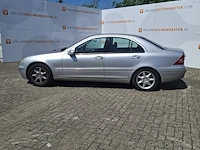 Personenauto mercedes-benz, c-klasse 240 elegance, bouwjaar 2000 - afbeelding 2 van  36