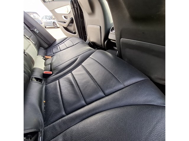 Personenauto mercedes benz, c-klasse 250 cdi, zwart, bouwjaar 2014 - afbeelding 17 van  95