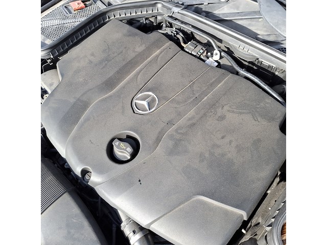 Personenauto mercedes benz, c-klasse 250 cdi, zwart, bouwjaar 2014 - afbeelding 37 van  95