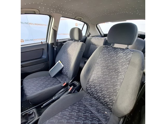 Personenauto mercedes benz, c-klasse 250 cdi, zwart, bouwjaar 2014 - afbeelding 68 van  95