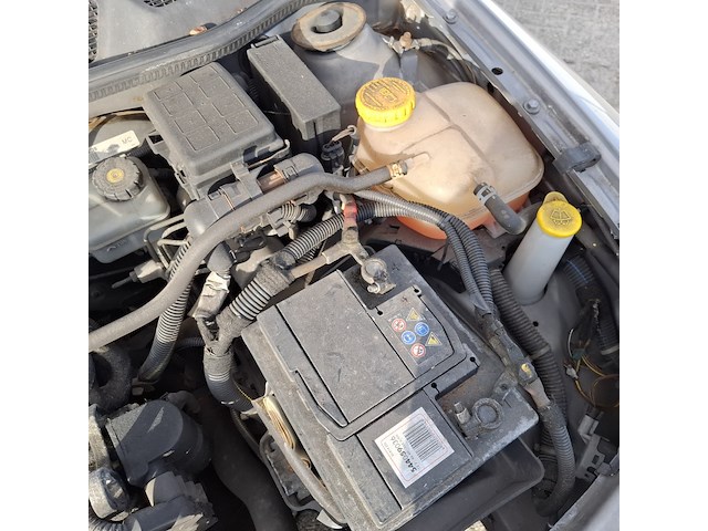 Personenauto mercedes benz, c-klasse 250 cdi, zwart, bouwjaar 2014 - afbeelding 91 van  95