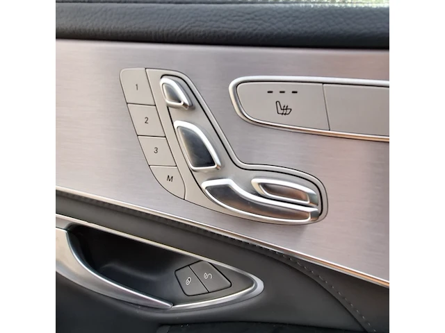 Personenauto mercedes-benz, c-klasse amg 63 s premium plus pack - afbeelding 27 van  43