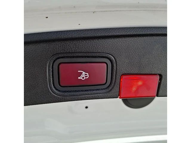Personenauto mercedes-benz, c-klasse cabrio 200 premium plus, bouwjaar 2018 - afbeelding 28 van  38