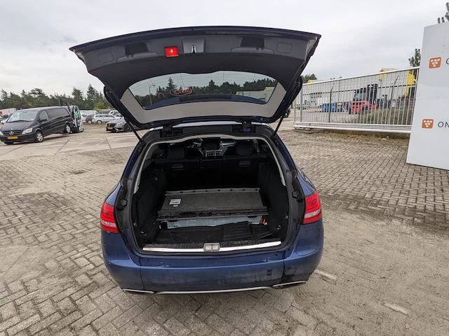 Personenauto mercedes-benz, c-klasse estate 350e, bouwjaar 2015 - afbeelding 24 van  52