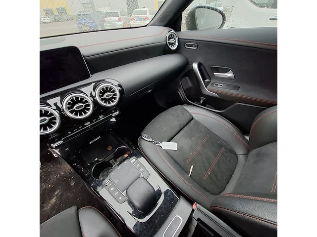 Personenauto, mercedes-benz, cla-klasse 180, 2020 - afbeelding 20 van  44