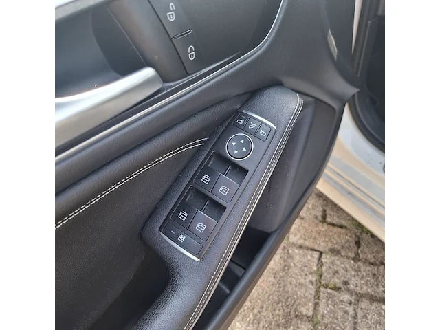 Personenauto mercedes-benz, cla-klasse shooting brake 180, bouwjaar 2016 - afbeelding 4 van  67