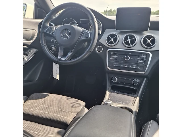 Personenauto mercedes-benz, cla-klasse shooting brake 180, bouwjaar 2016 - afbeelding 31 van  67