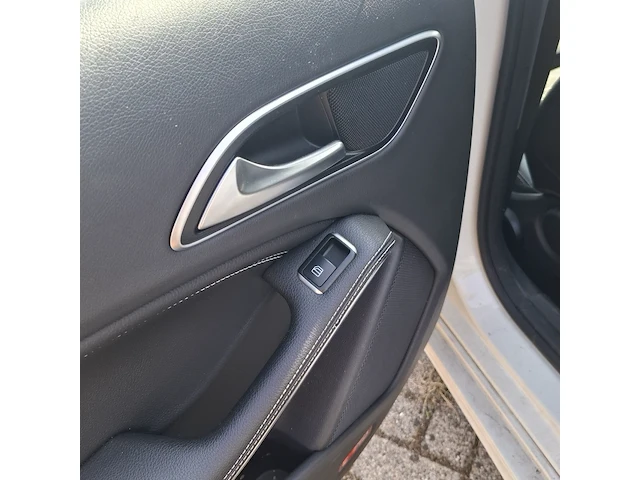 Personenauto mercedes-benz, cla-klasse shooting brake 180, bouwjaar 2016 - afbeelding 32 van  67
