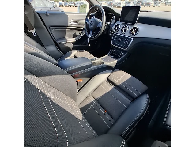Personenauto mercedes-benz, cla-klasse shooting brake 180, bouwjaar 2016 - afbeelding 38 van  67