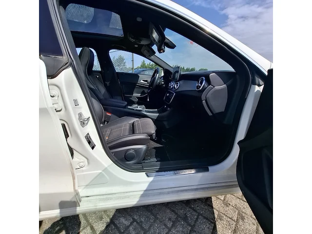 Personenauto mercedes-benz, cla-klasse shooting brake 180, bouwjaar 2016 - afbeelding 40 van  67