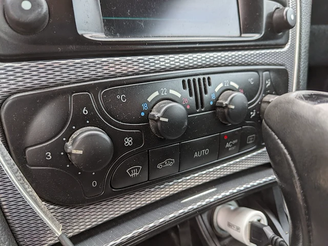 Personenauto mercedes-benz, clk cabrio 240, bouwjaar 2003 - afbeelding 22 van  53