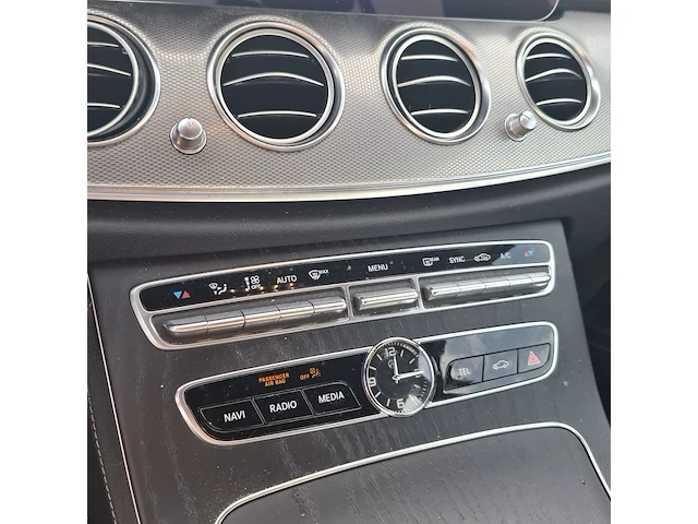 Personenauto mercedes-benz, e-klasse 220 d business solution, bouwjaar 2020 - afbeelding 14 van  62