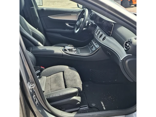 Personenauto mercedes-benz, e-klasse 220 d business solution, bouwjaar 2020 - afbeelding 33 van  62