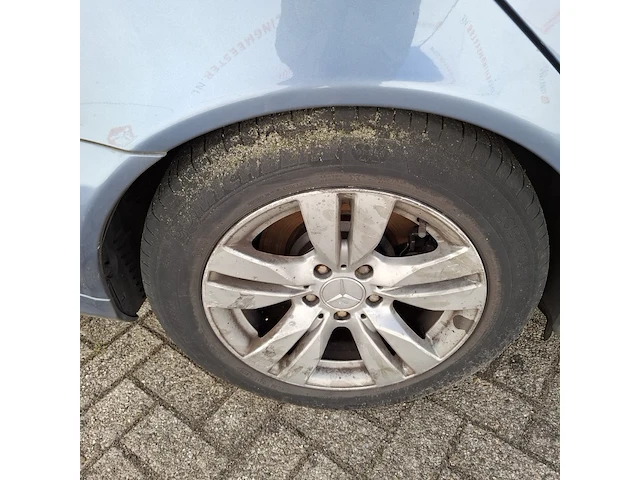 Personenauto mercedes-benz, e-klasse 240 - afbeelding 3 van  42